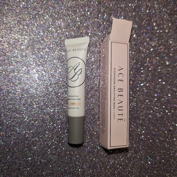 Light ACE BEAUTÉ Eyeshadow Amplifying Base Eyeshadow Primer - Picture 1 of 4